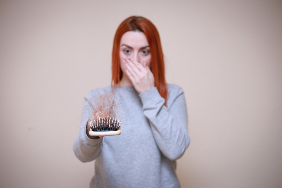 Is Your Hair Loss Giving You The Jitters? 5 Ways You Can Control It Now! | EverYoung Skin Care Clinic