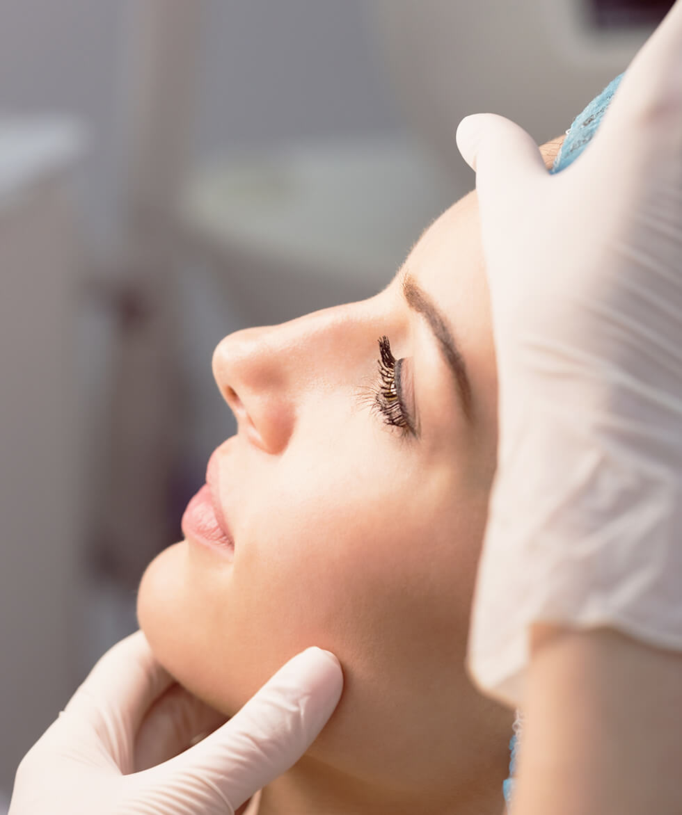 Non-Surgical Facelift Treatment in Vancouver, Burnaby, North Vancouver & Port Coquitlam | EverYoung