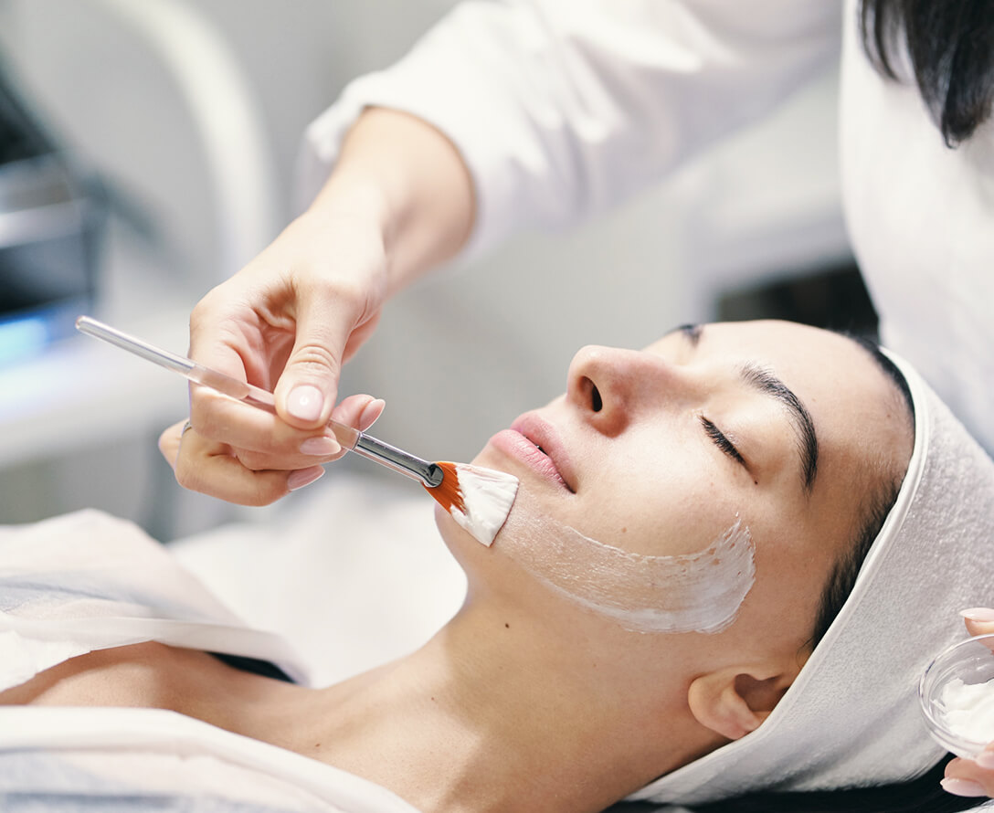 Microdermabrasion & Chemical Peels Differences | EverYoung Skin Clinic